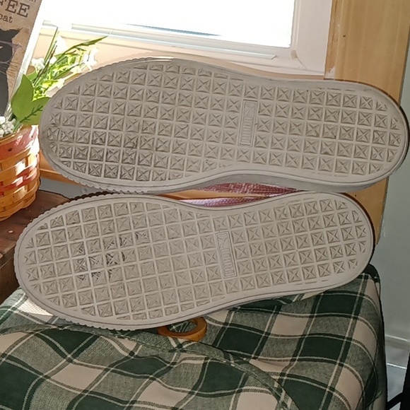 Clean & Ready To Wear PUMA Satin Pink Platform Shoes Sneakers Size 8 - Picture 5 of 6